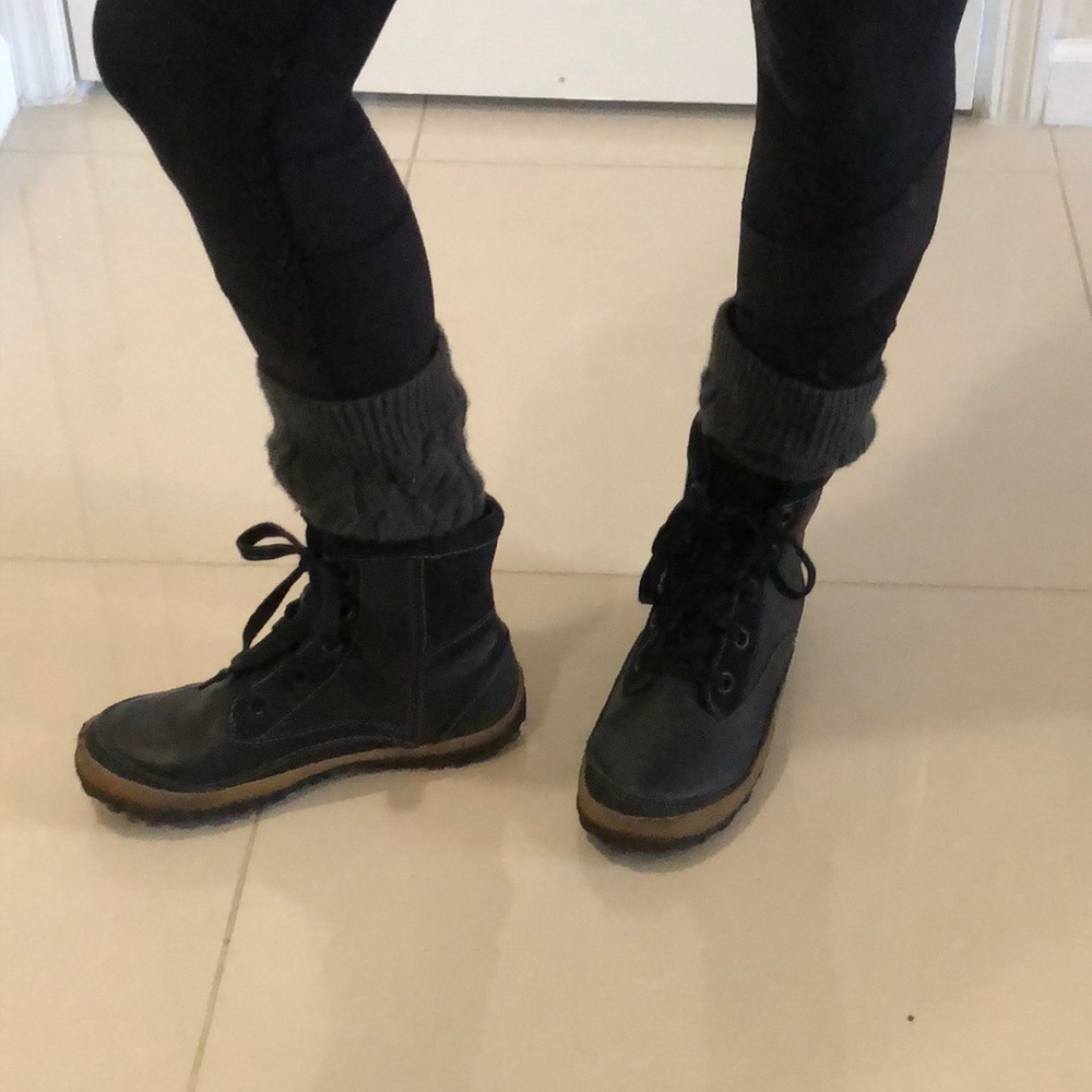 Merrell black winter boots